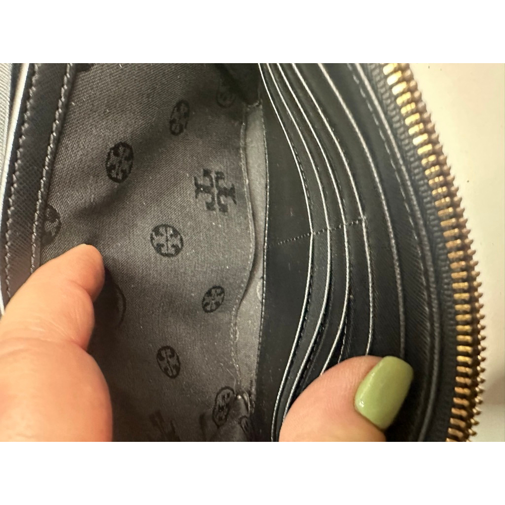 Women's Tory Burch Black Wallet with Gold Chain One Size - Picture 12 of 14